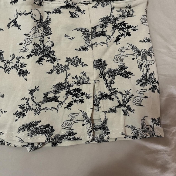 Urban Outfitters Women's Cream Skirt - Picture 2 of 4